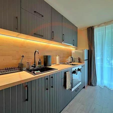 Apartment Contemporary 2br Gem In Varna